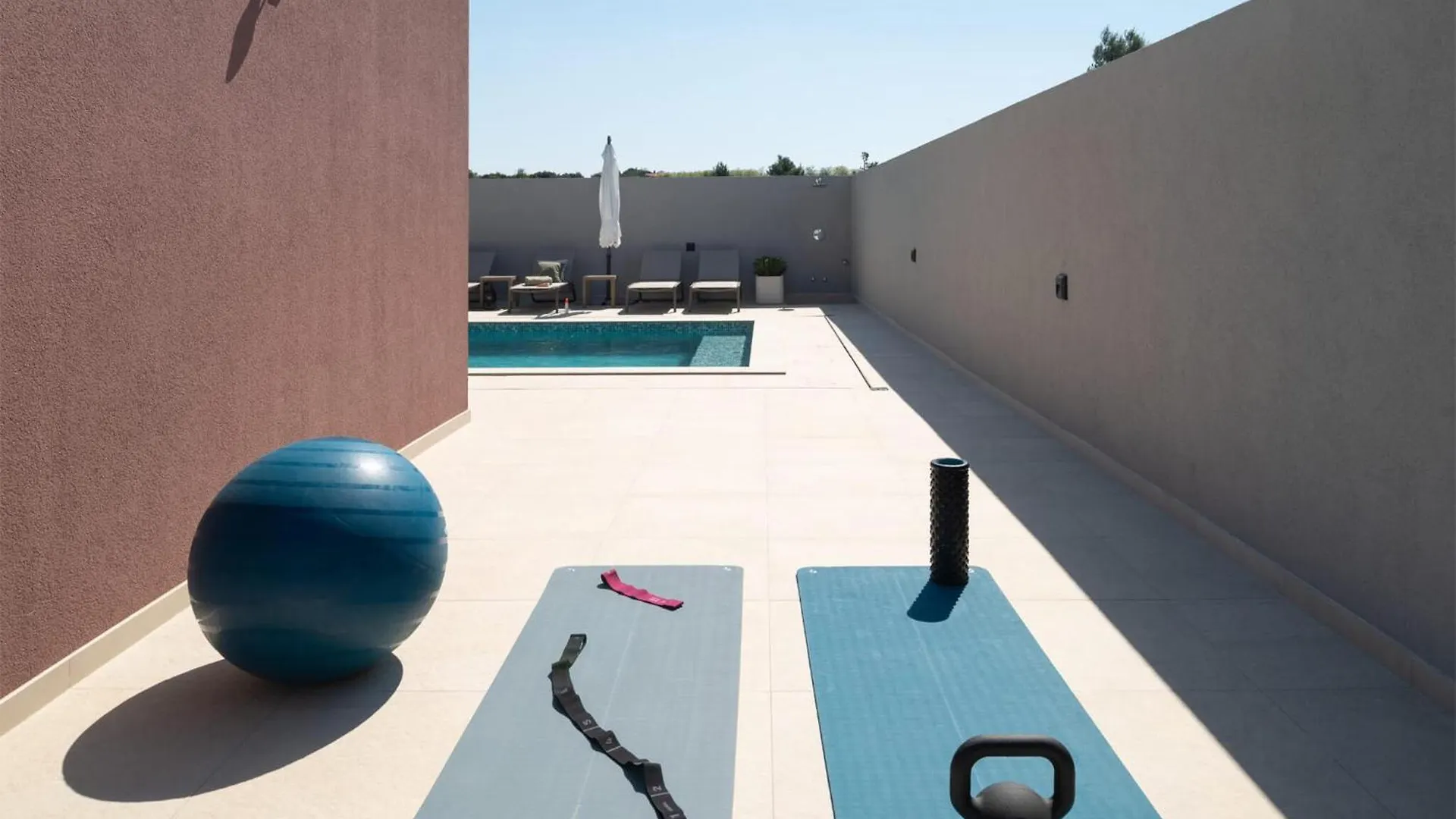 Gorgeous Home In Vrsi With Wifi